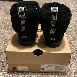 Toddler UGG boots, black, size 8